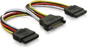 DELTACO – Virtahaaroitin, 15-pin SATA-virtaliitäntä 2 kiintolevylle (SATA-15)